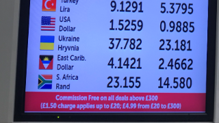 Holidaymakers offered less than $1 per £1 at airport – how to get better rates