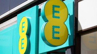 EE and BT Mobile customers report network problems