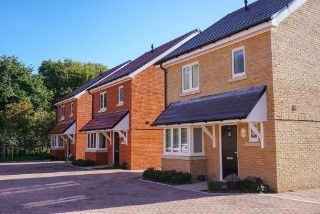 Should I get a 10-year fixed mortgage? Pros and cons