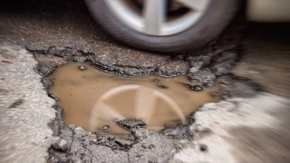 Councils taking days to repair severe potholes
