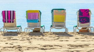 Holiday firms Late Rooms and Super Break stop trading