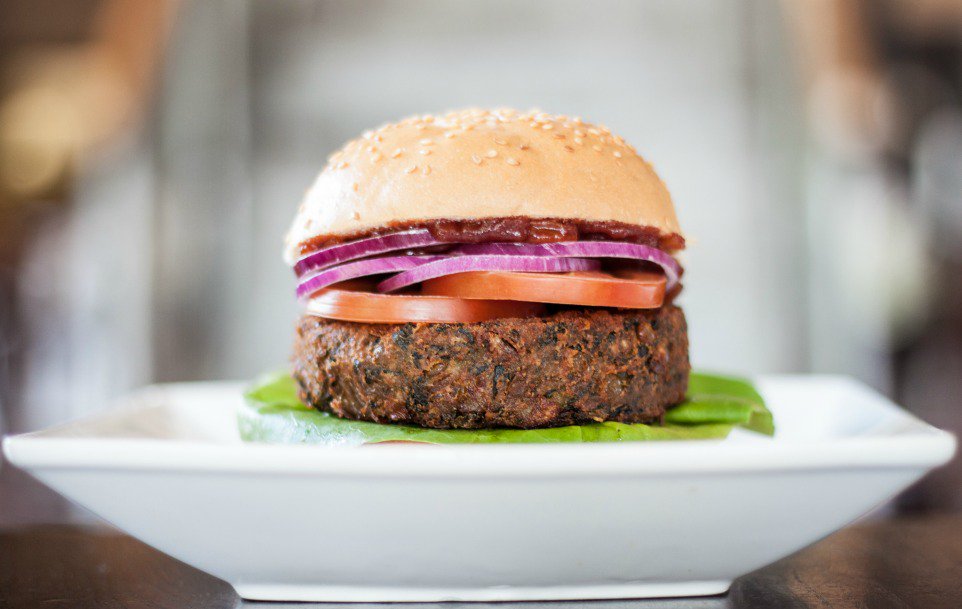 Spinach & lentil burger