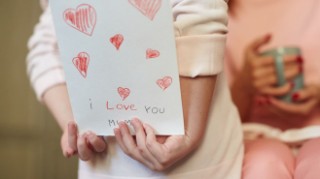 Free Mother's Day gift cheques