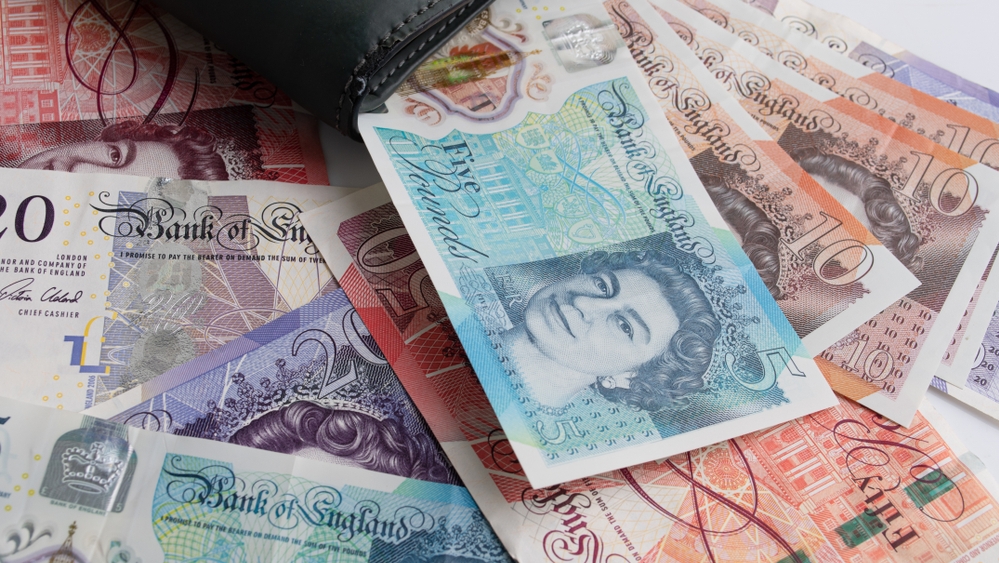 Yorkshire Bank & Clydesdale Bank 'investigating' reports that customers haven't received wages