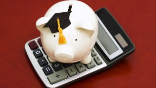 Calculator & guide – how much should you be saving for your kids to go to uni?