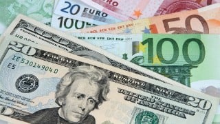 Compare exchange rates for your holiday money