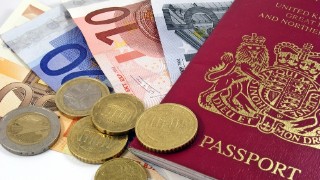 Compare exchange rates for your holiday money