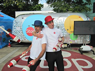 Jugglers at the Stoptober roadshow Jugglers at the Stoptober roadshow
