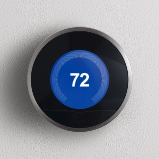 What are smart thermostats?